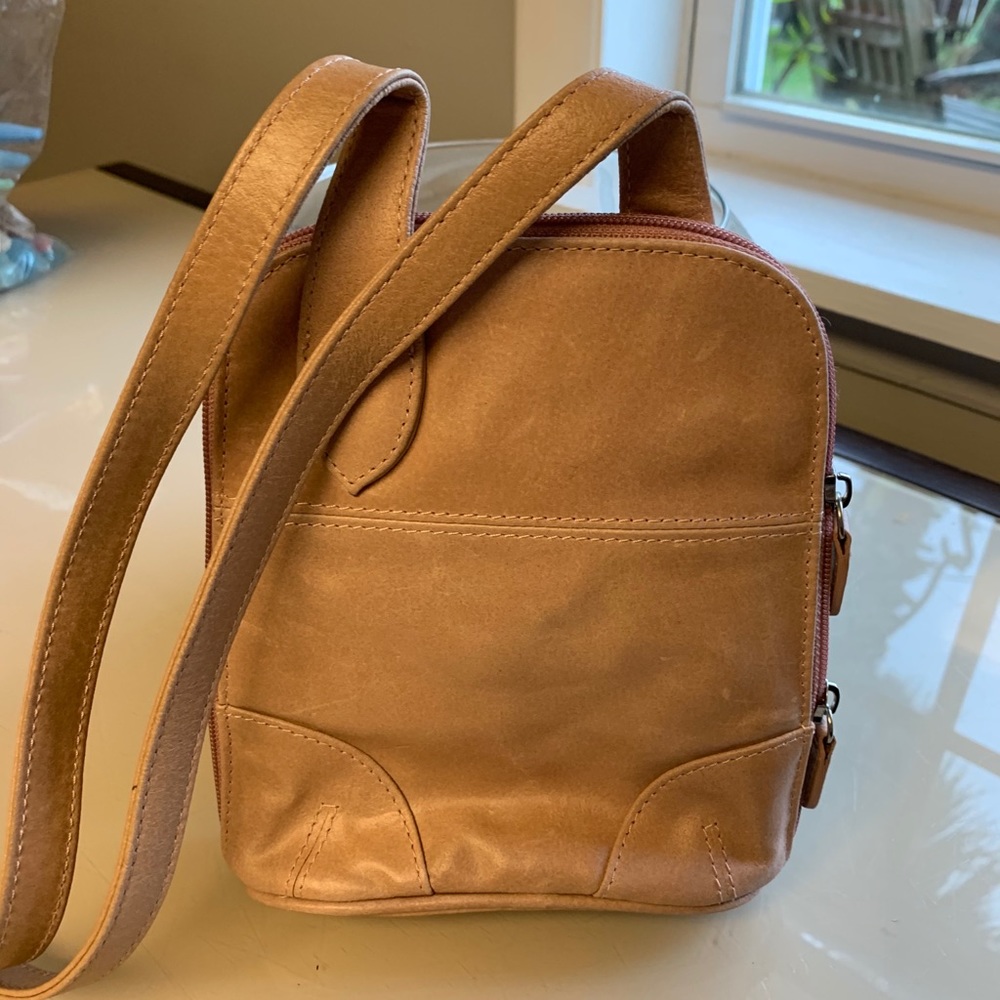 Wilson Leather Crossbody purse